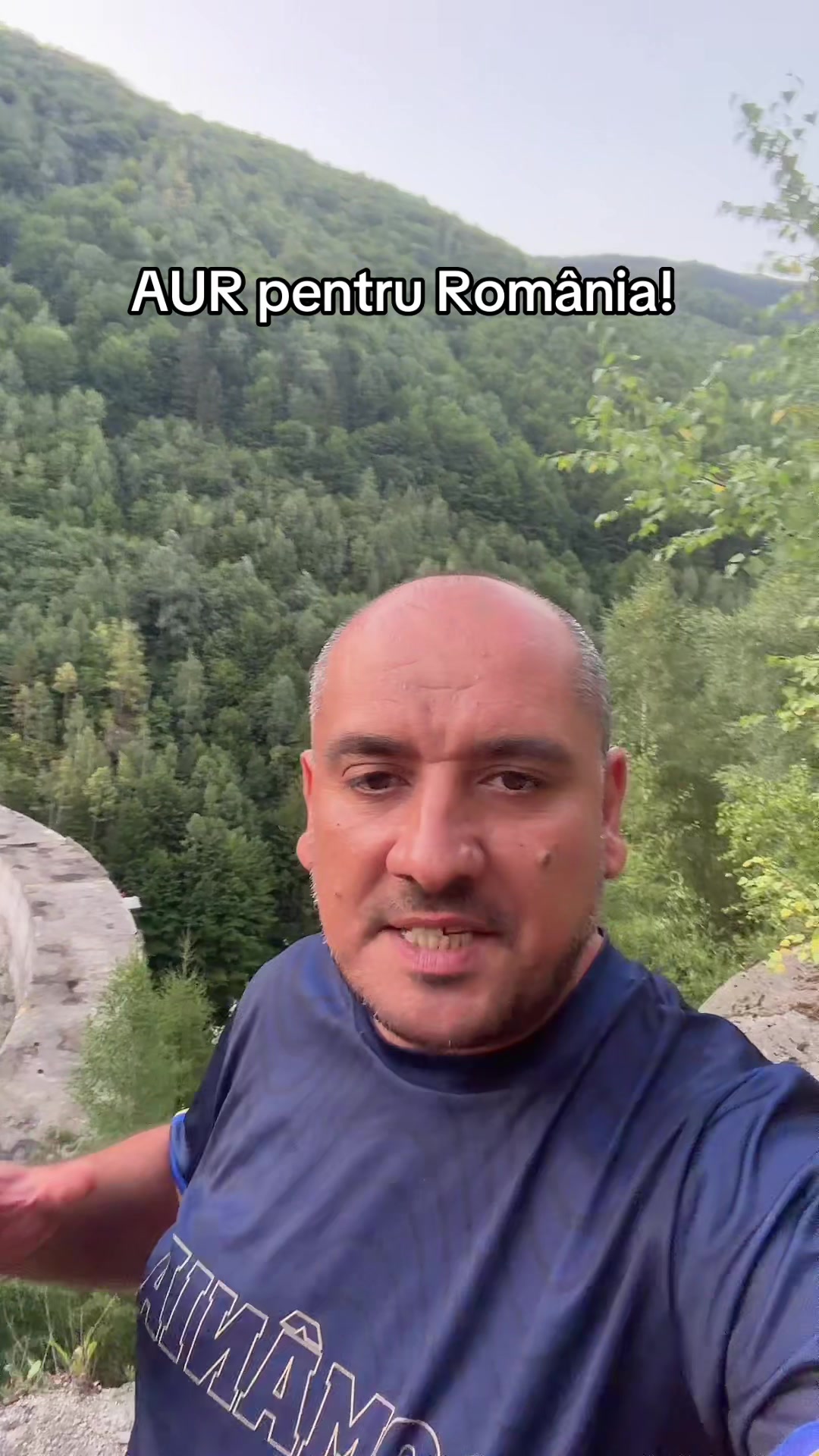 Previzualizare video TikTok @makepresedinte