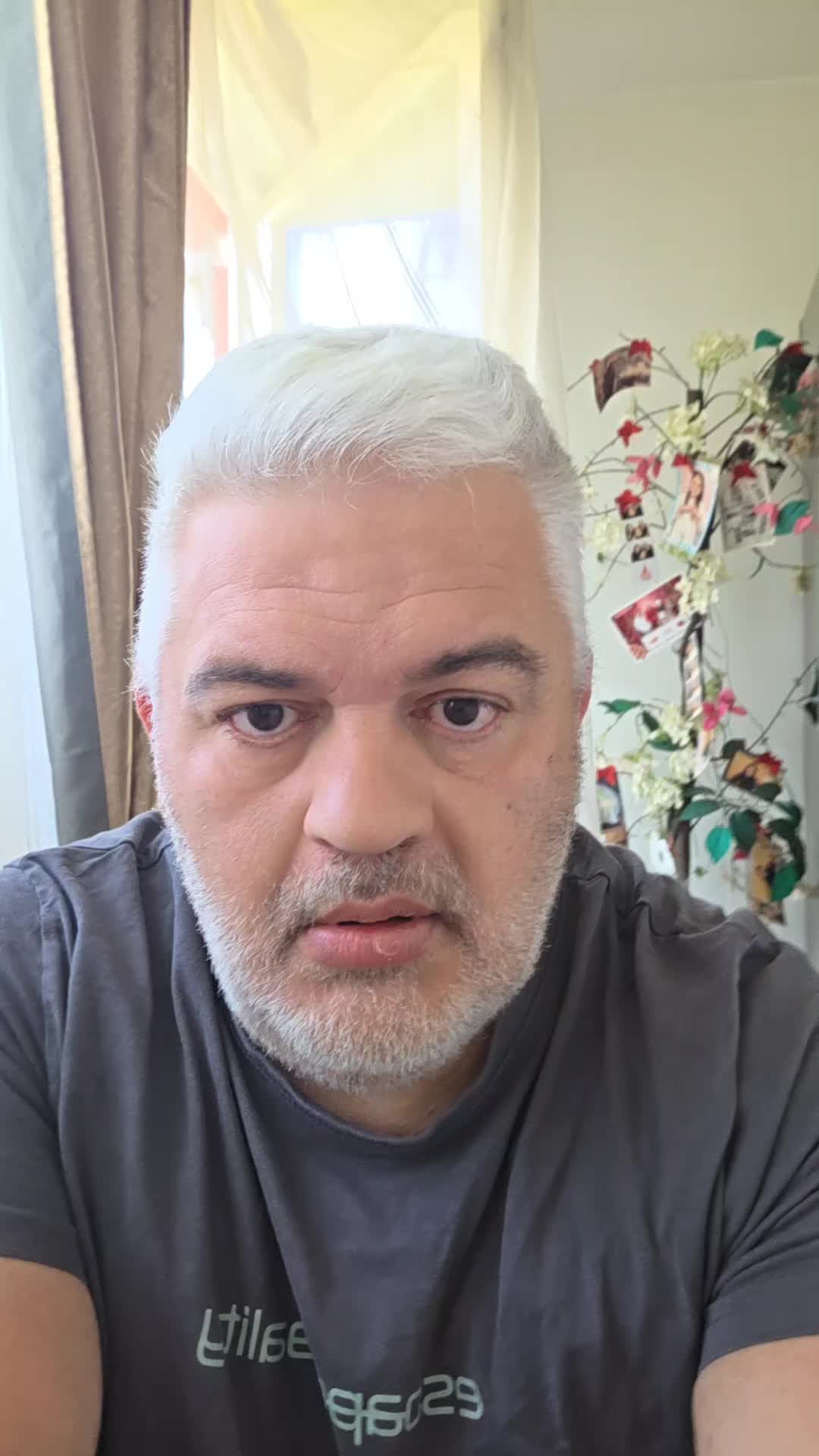 Previzualizare video TikTok @andreas..13