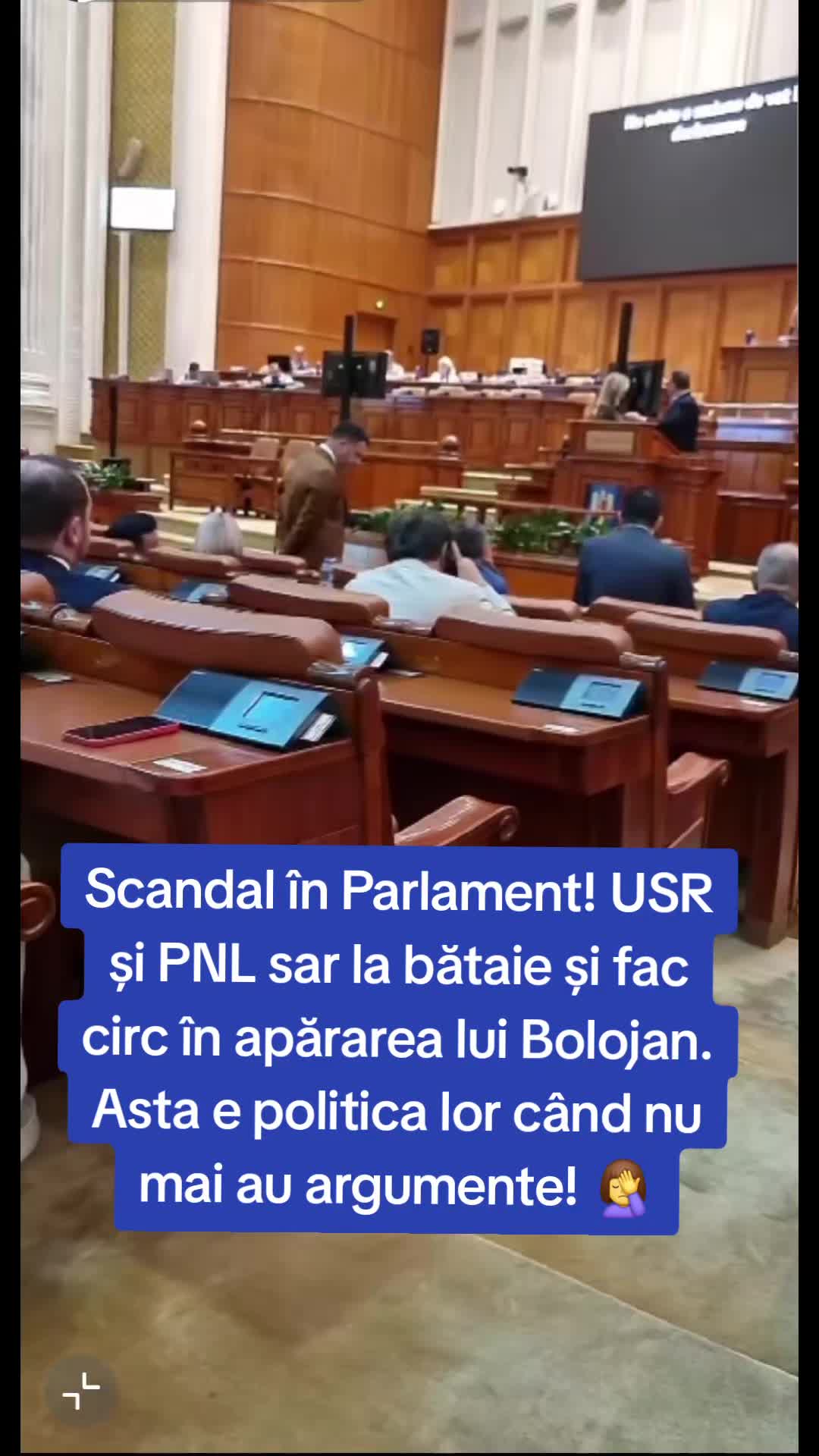 Previzualizare video TikTok @loolore
