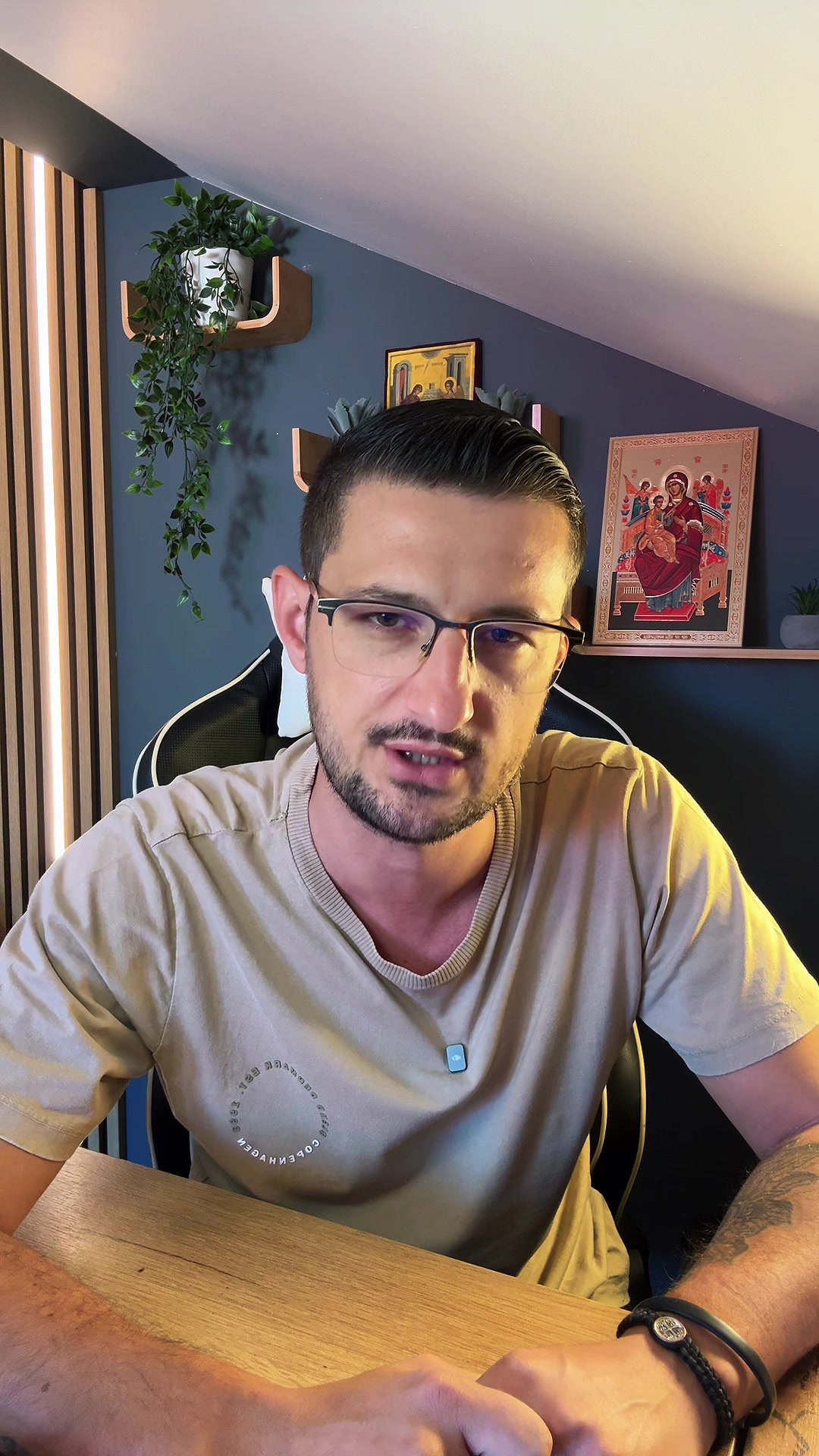 Previzualizare video TikTok @eduardpopa.ro