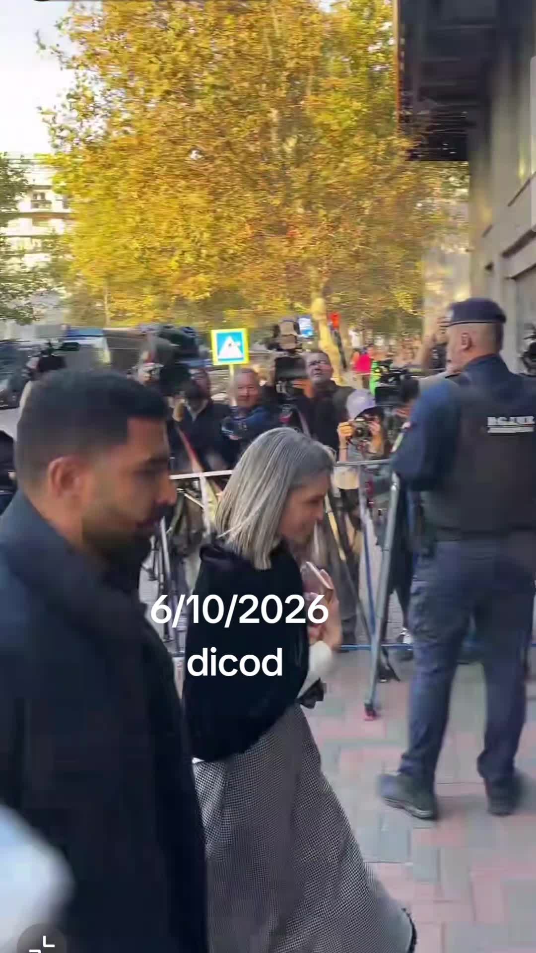 Previzualizare video TikTok @loolore