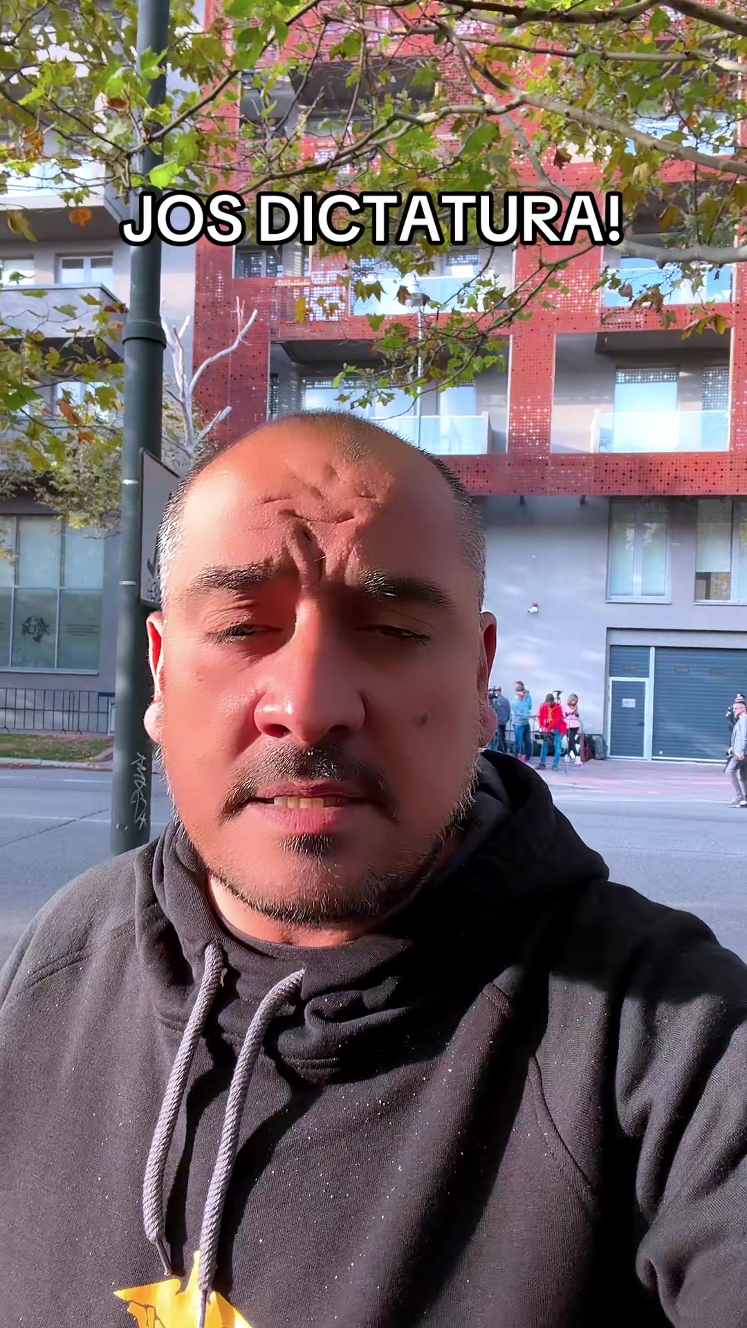 Previzualizare video TikTok @makepresedinte