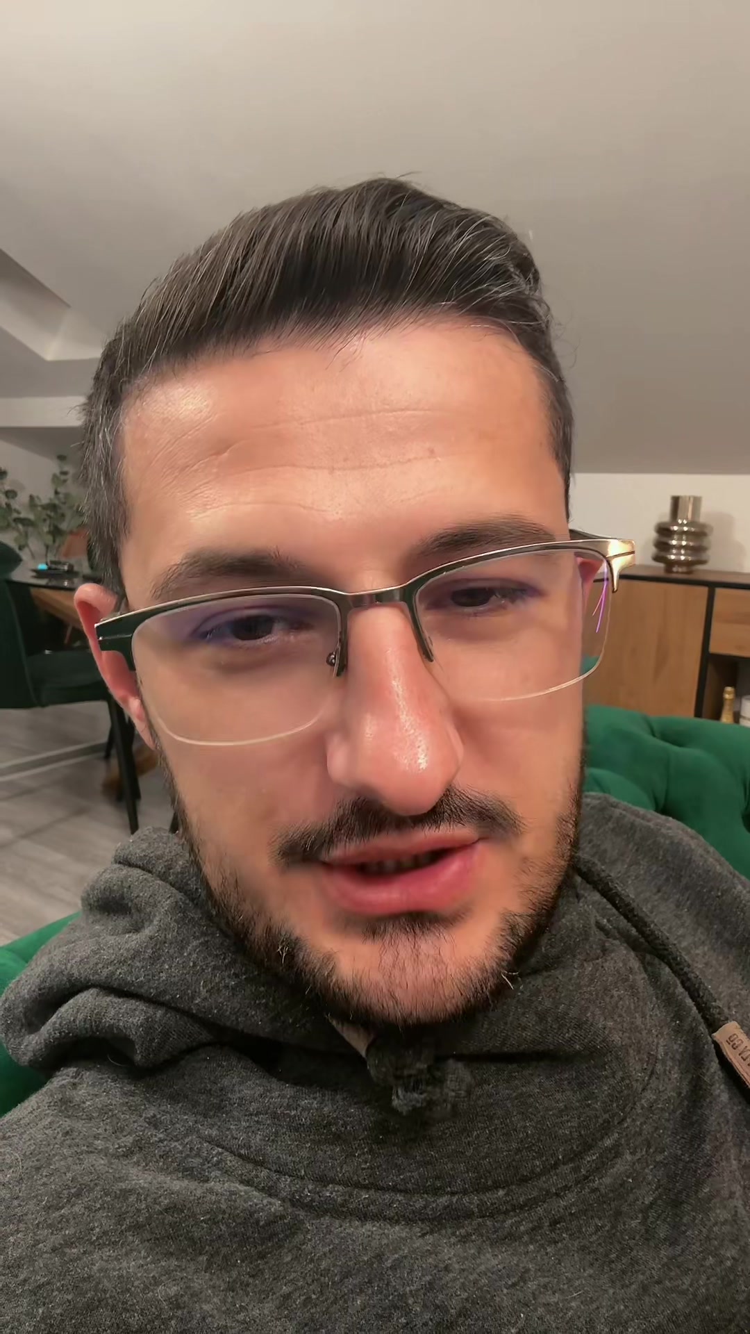 Previzualizare video TikTok @eduardpopa.ro