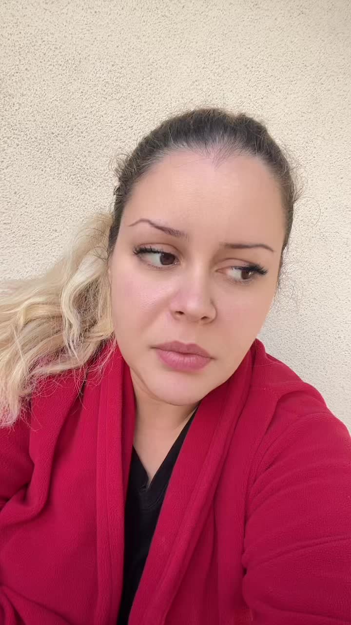 Previzualizare video TikTok @antisystemqueen0