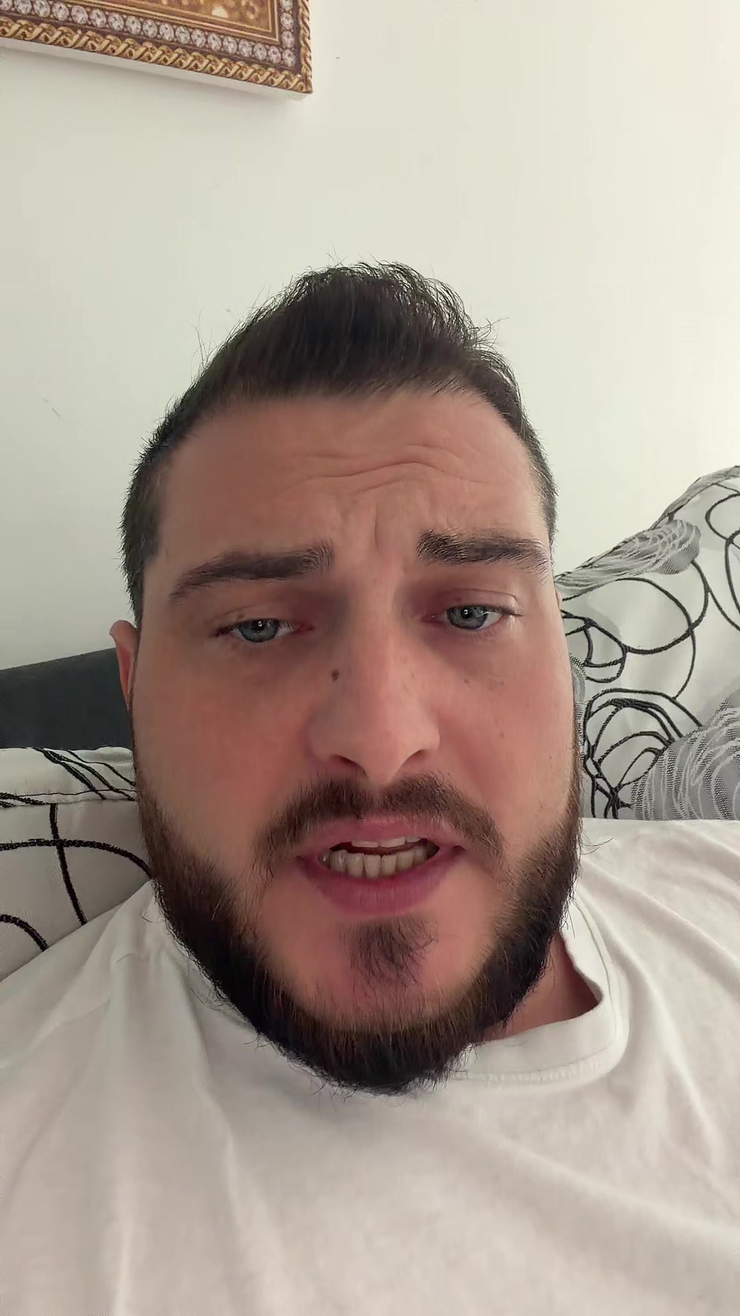 Previzualizare video TikTok @claudiu.albinaru
